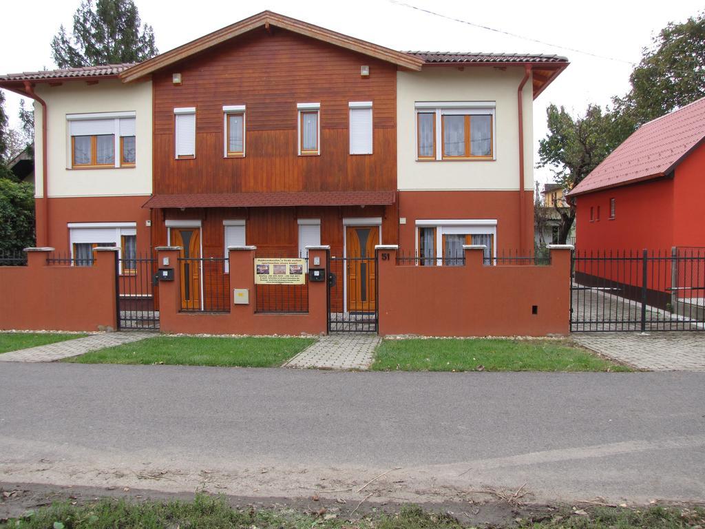 Zoli Apartmanok-Bródy 51-53 Hajdúszoboszló Dış mekan fotoğraf