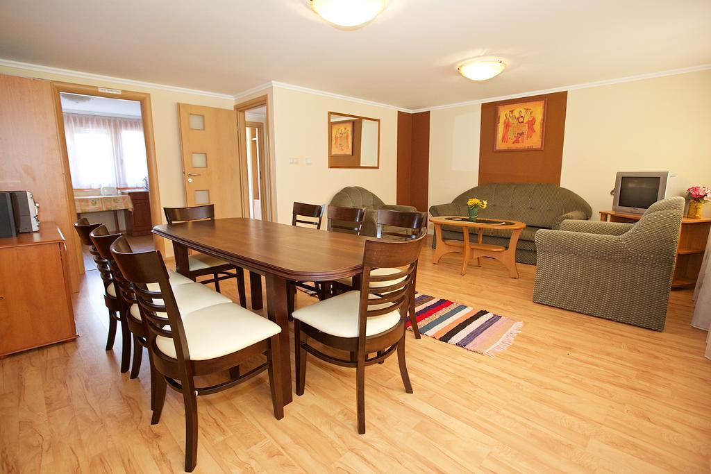 Zoli Apartmanok-Bródy 51-53 Hajdúszoboszló Dış mekan fotoğraf