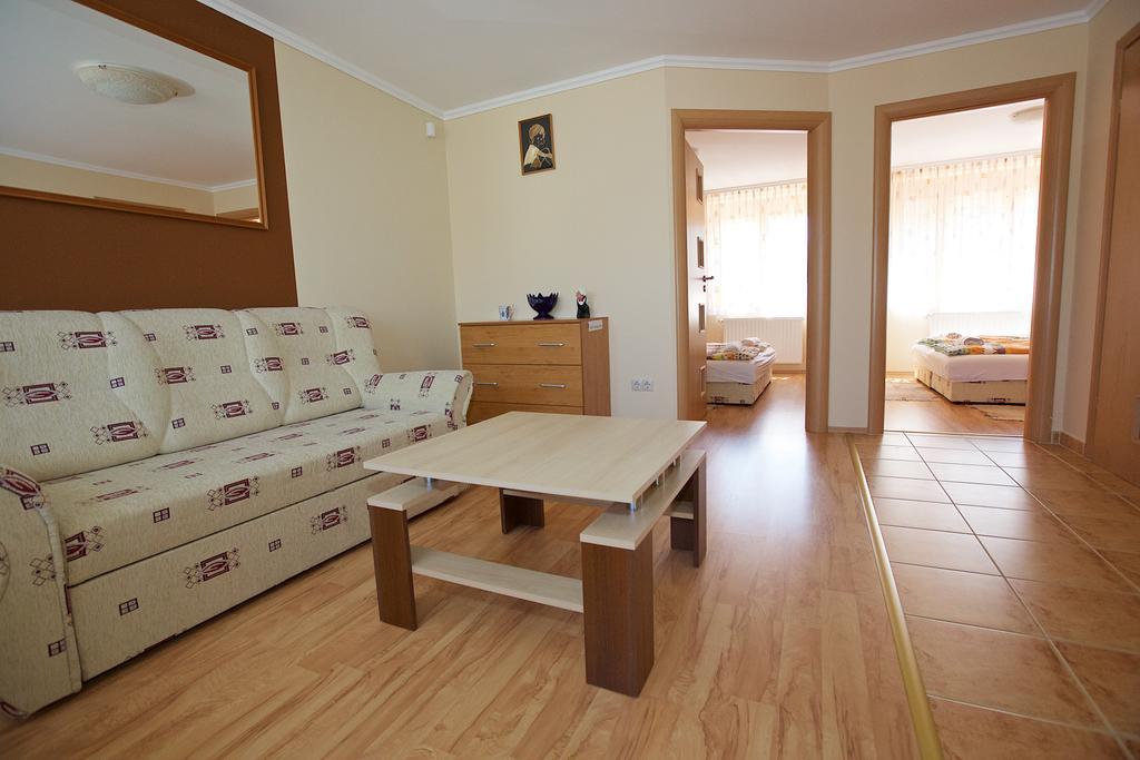 Zoli Apartmanok-Bródy 51-53 Hajdúszoboszló Dış mekan fotoğraf