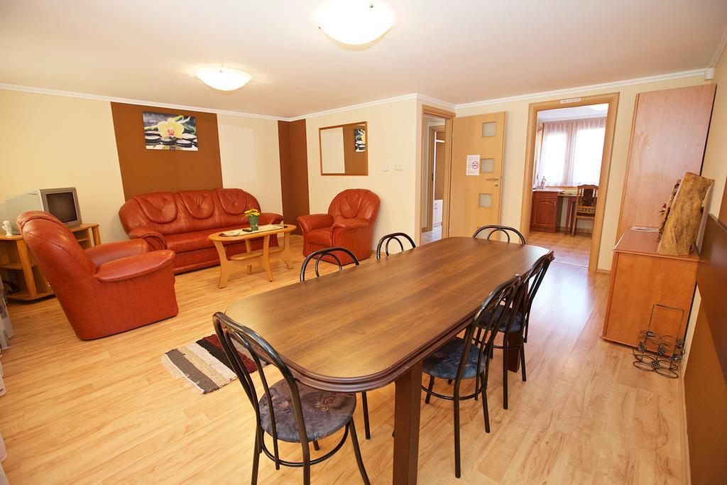Zoli Apartmanok-Bródy 51-53 Hajdúszoboszló Dış mekan fotoğraf